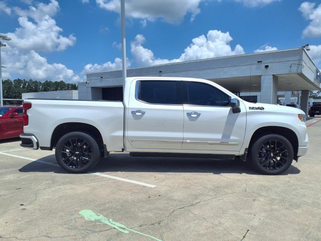 Certified Used 2024 Iridescent Pearl Tricoat Chevrolet High Country image 5
