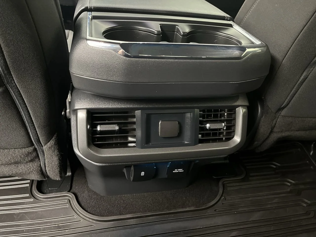 Used 2024 Gray Ford XLT image 15