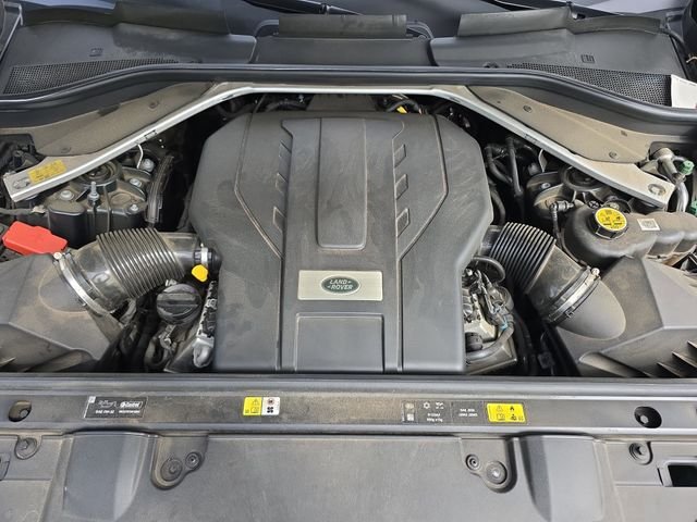 Used 2023  Land Rover Autobiography image 19