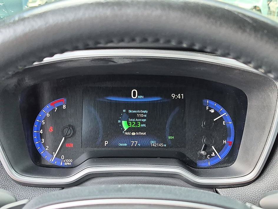 Used 2021 BLIZZARD PEARL Toyota XSE image 19