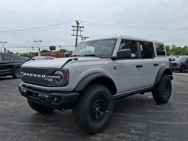 New 2026 Avalanche Gray Ford Badlands® image 22