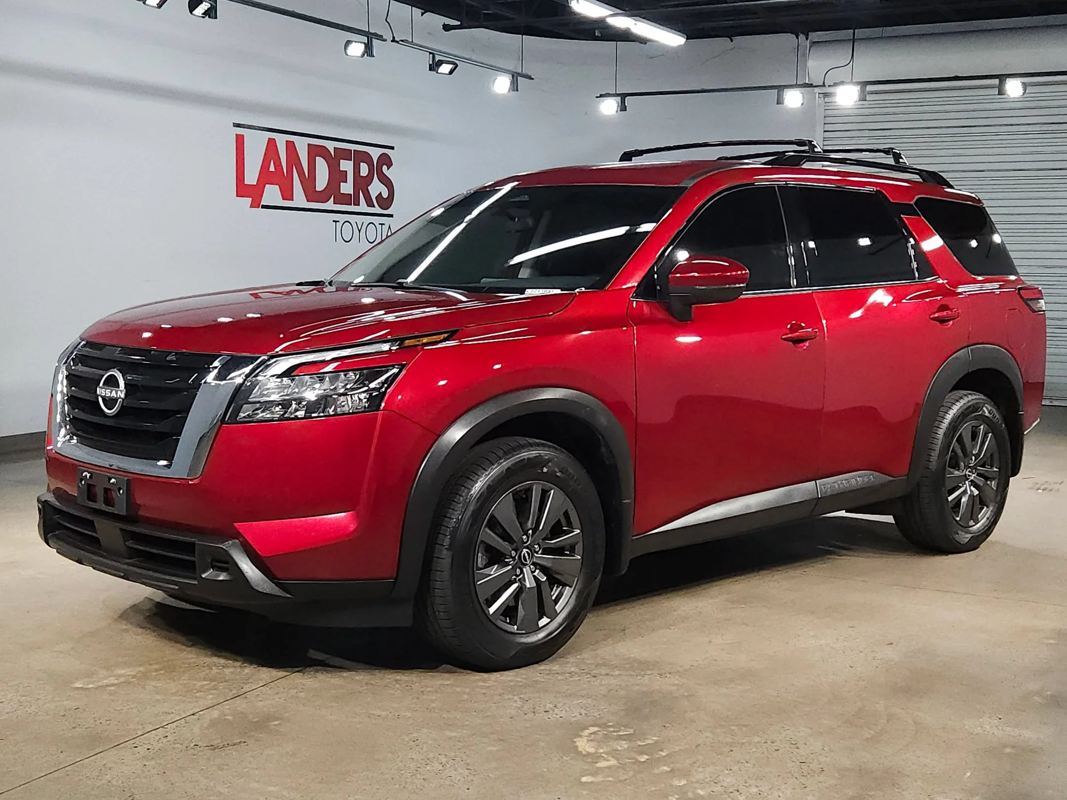 Used 2023 Scarlet Ember Tintcoat Nissan SV image 3
