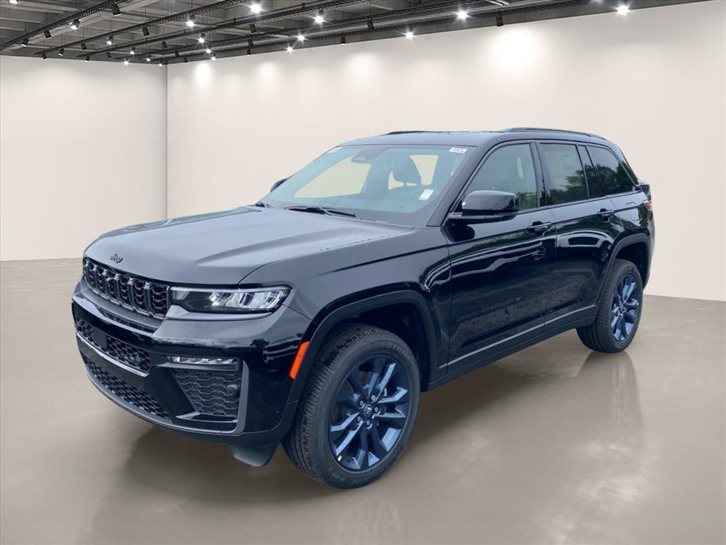 New 2026 Diamond Black Crystal Pearlcoat Jeep  image 2