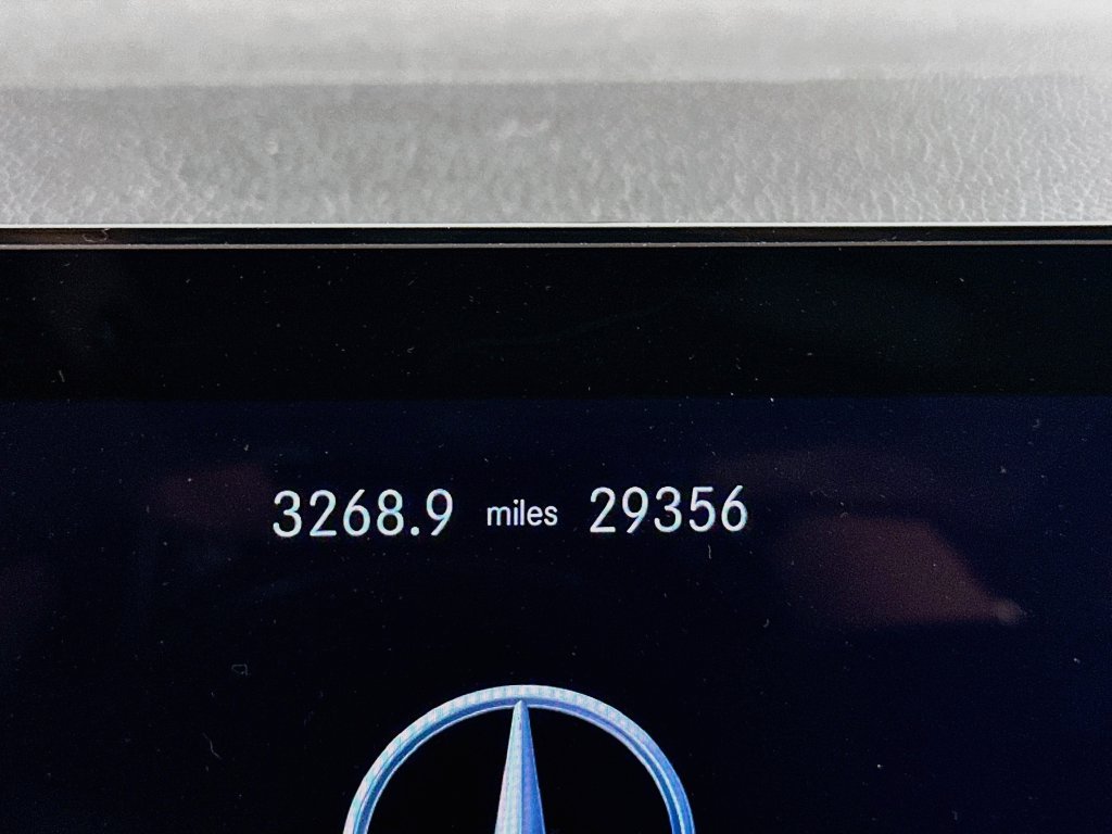 Used 2023 White Mercedes-Benz GLB 250 image 13