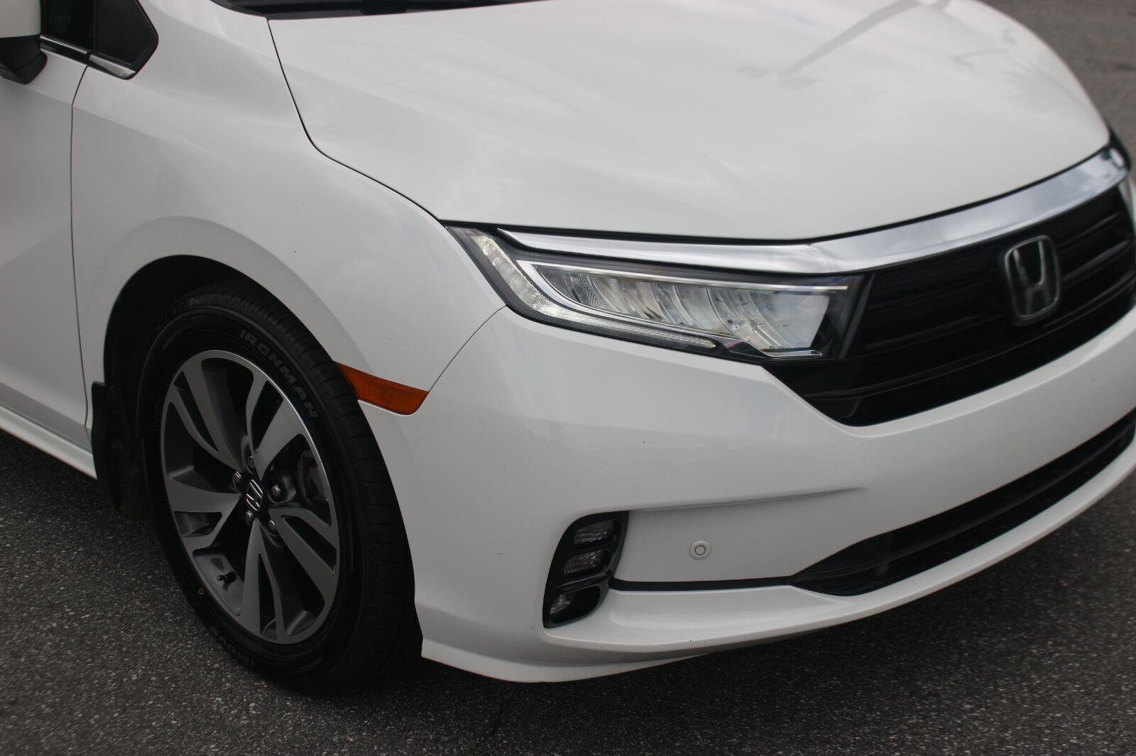 Used 2021 Platinum White Pearl Honda Touring image 9