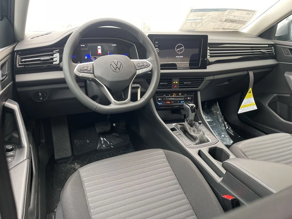 New 2026 Platinum Gray Metallic Volkswagen 1.5T S image 17