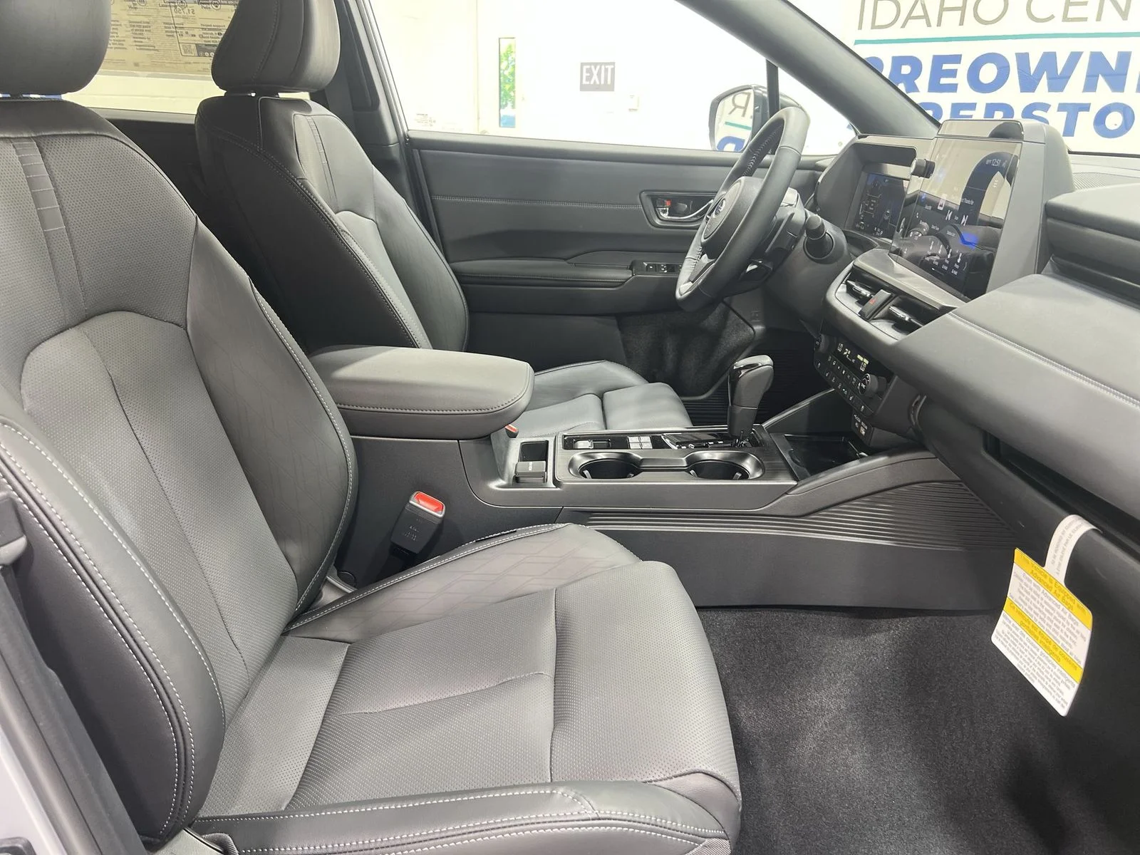 New 2026 ICE SILVER METALLIC Subaru Touring XT image 25