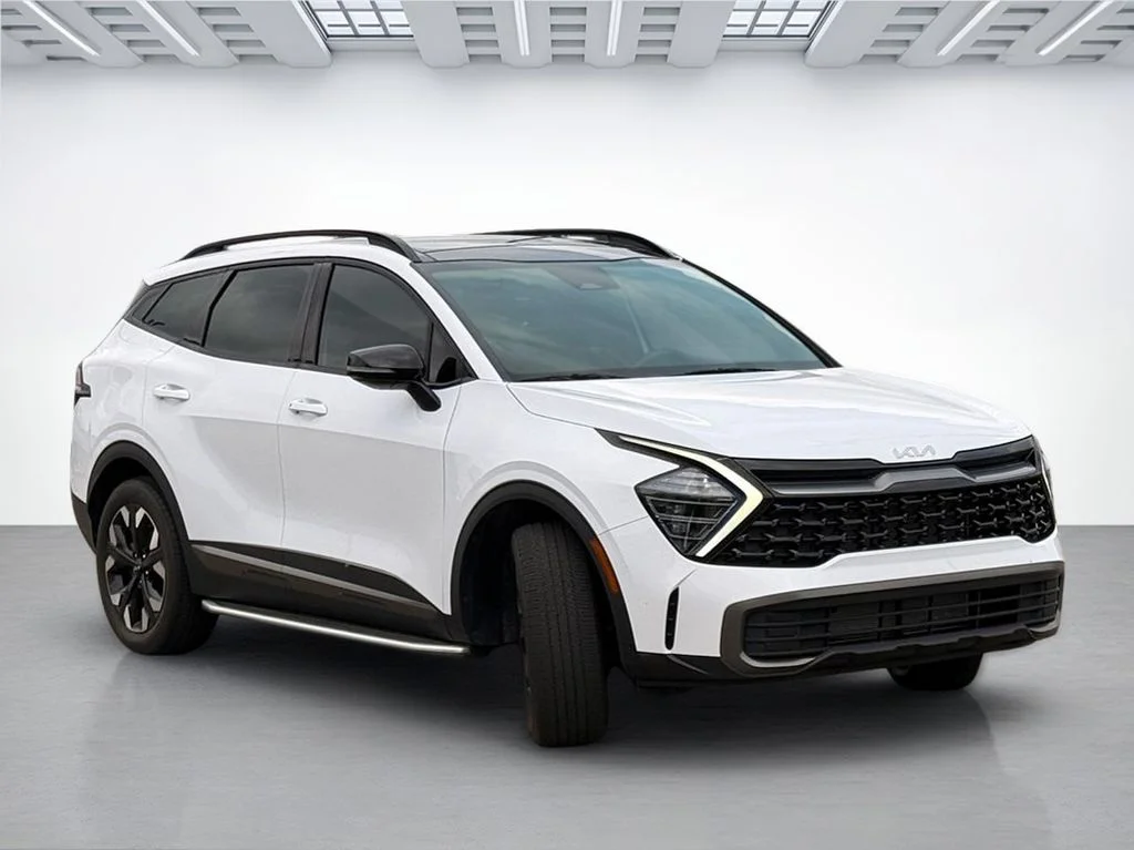 Used 2024 Glacial White Pearl Kia X-Line image 4