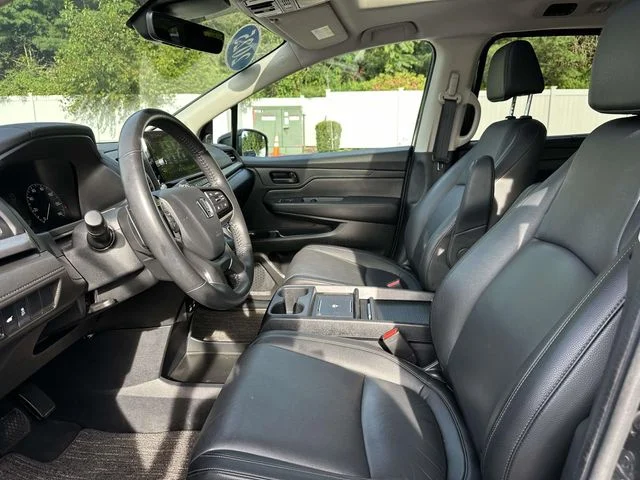 2025 Honda Odyssey EX-L - Photo 14