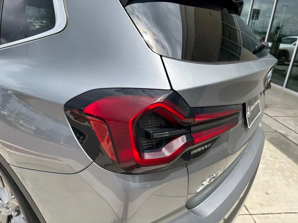 Used 2023 Skyscraper Grey Metallic BMW sDrive30i image 14