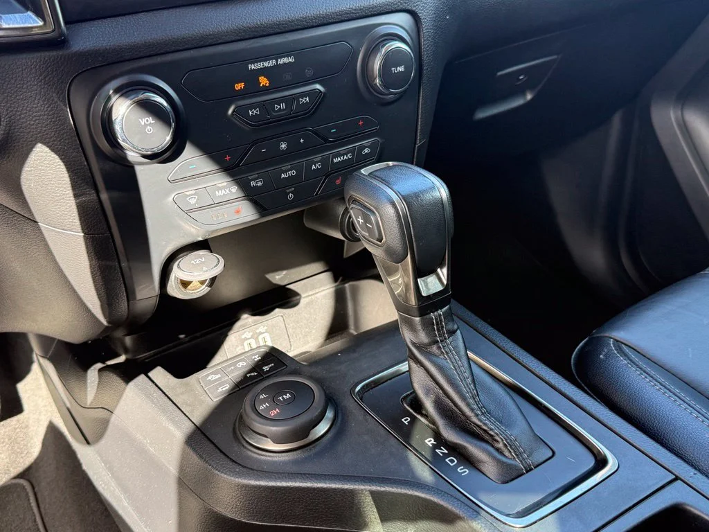 Used 2019 Black Ford Lariat image 15