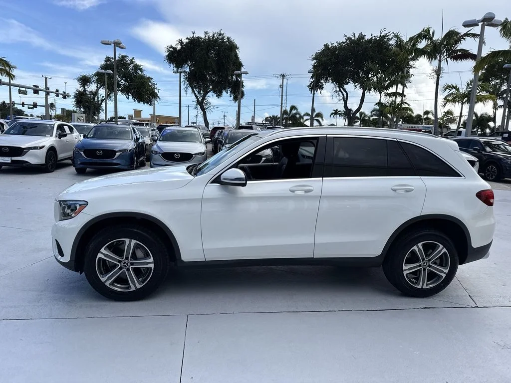 Used 2018 Polar White Mercedes-Benz GLC 300 image 11