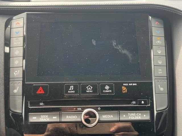 Used 2025 Graphite Shadow INFINITI LUXE image 17