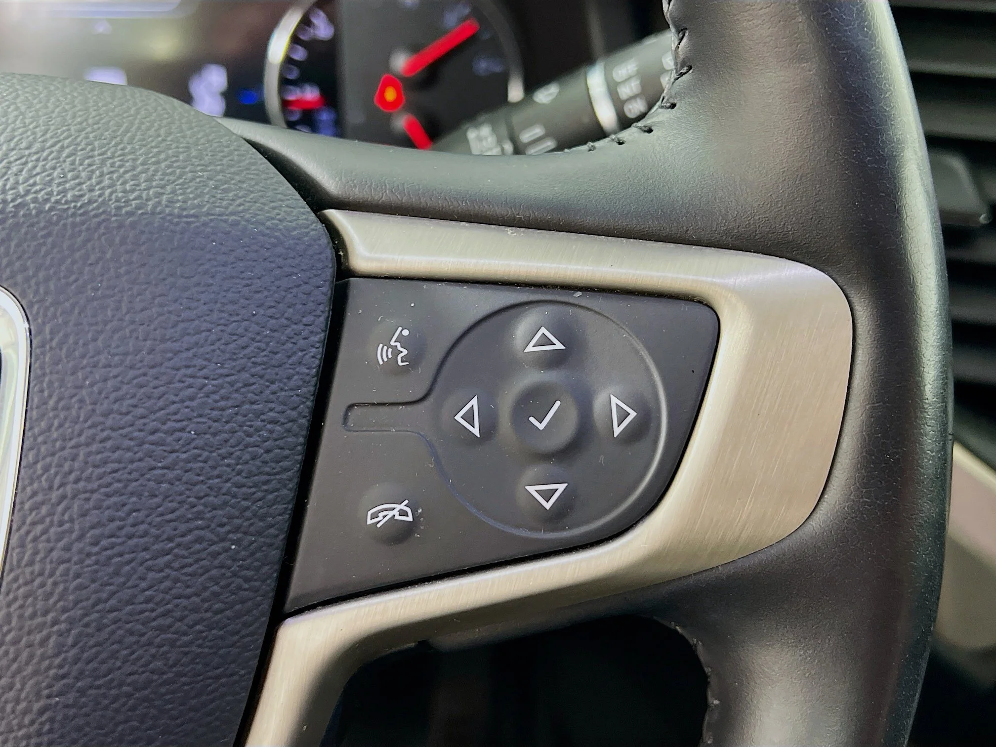 Used 2021 Cayenne Red Tintcoat GMC DENALI image 36
