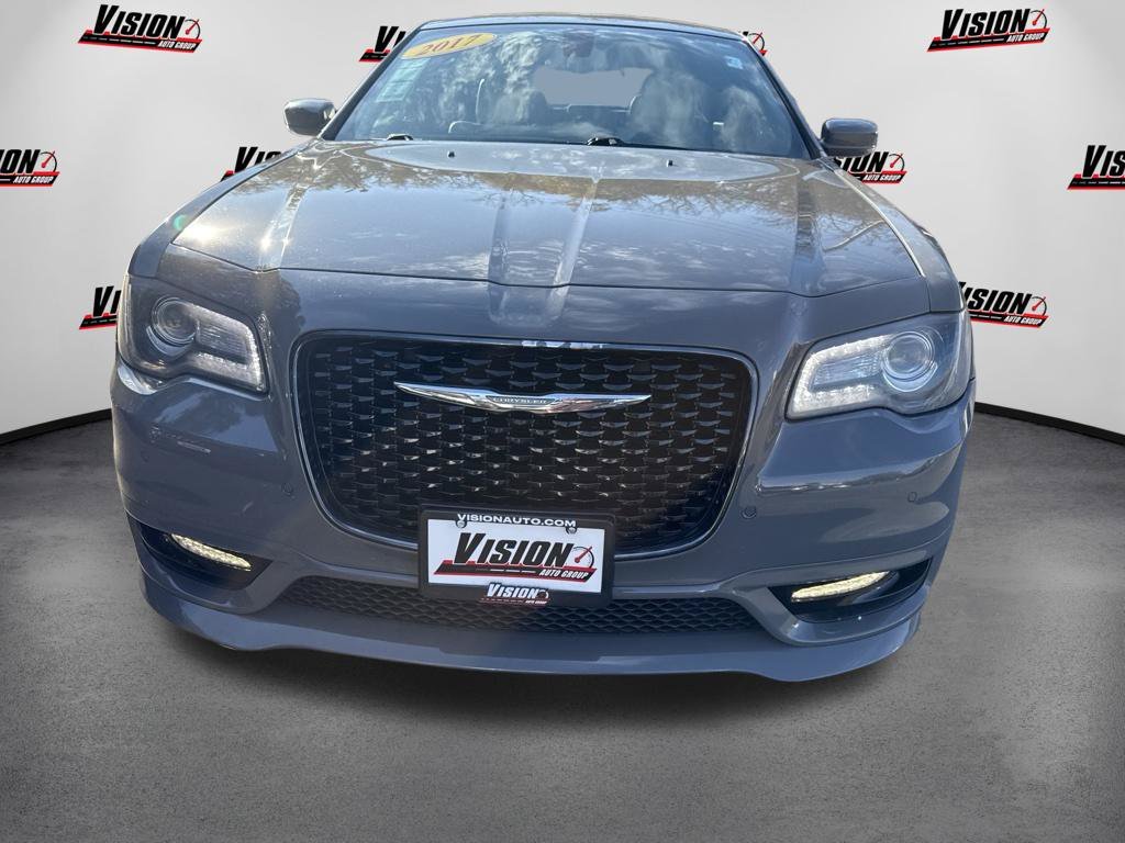 Used 2017 White Chrysler S image 2