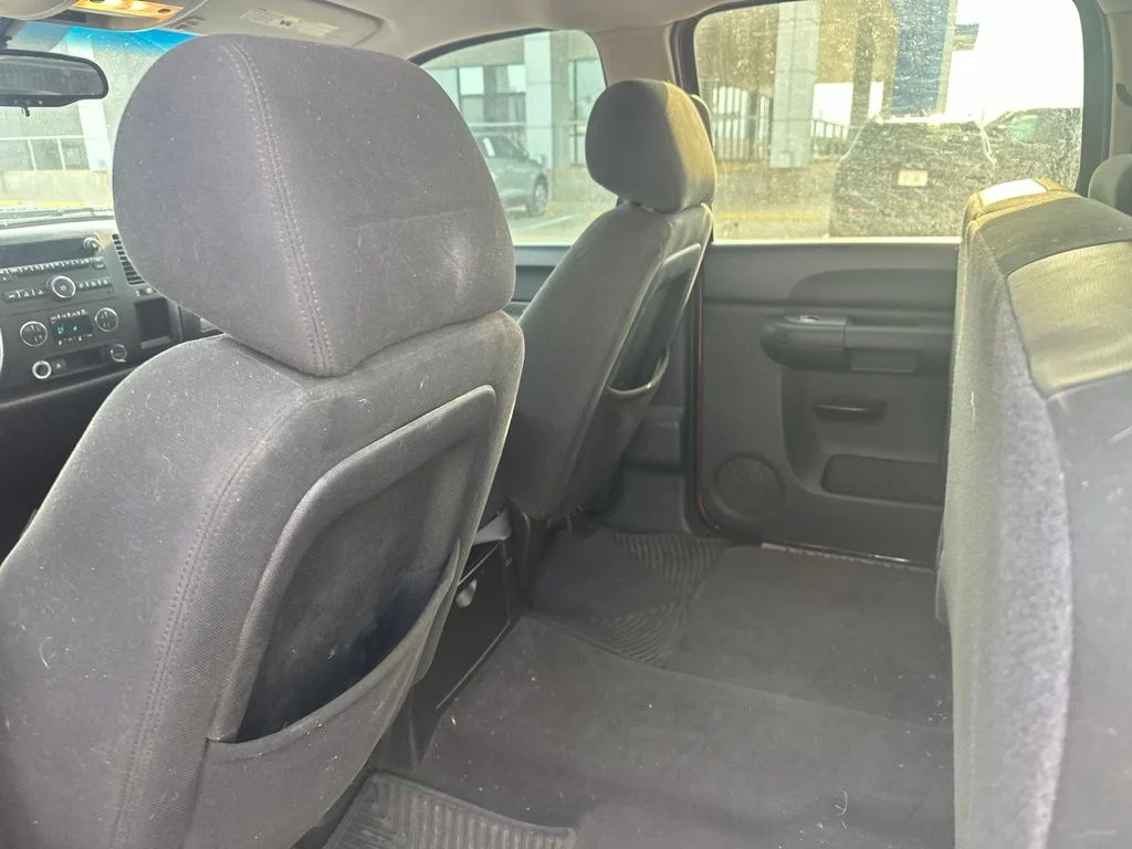 Used 2011 Red Chevrolet LT image 20