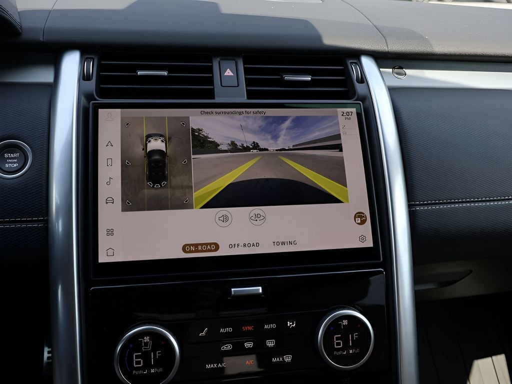 New 2026 Fuji White Land Rover Dynamic SE image 25