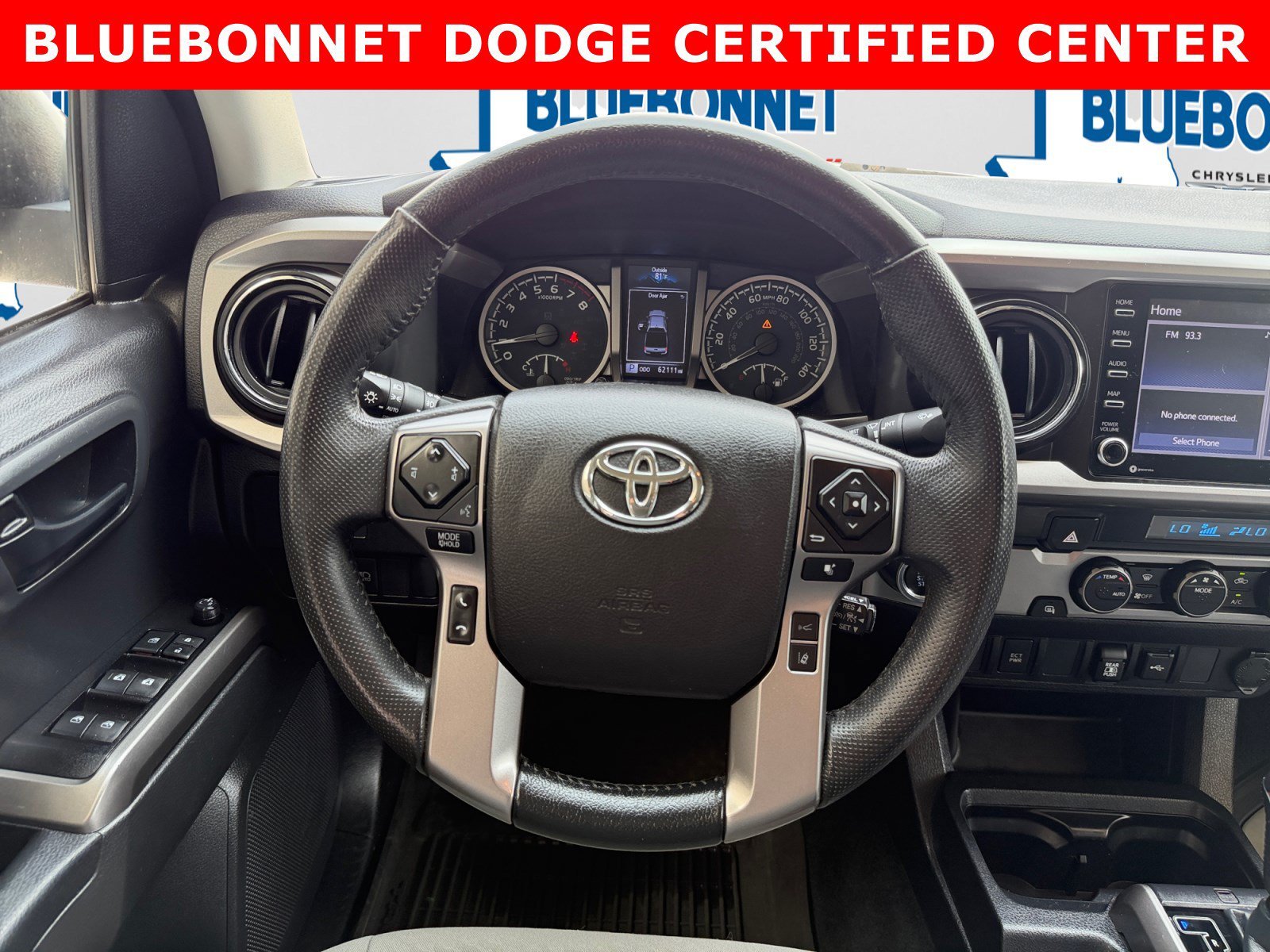 Used 2023 White Toyota  image 13