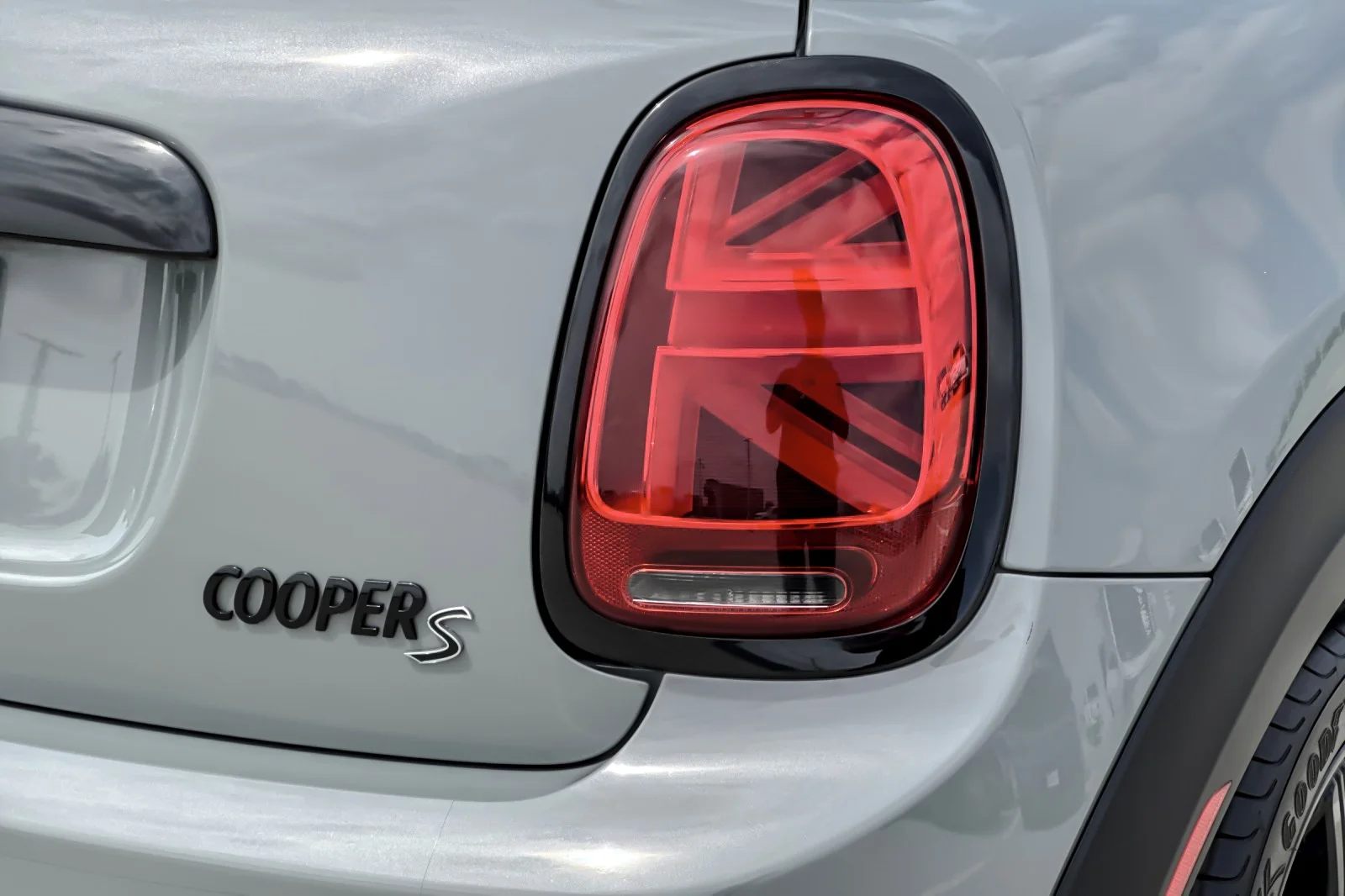 Used 2022 PRECIOUS METAL MINI Cooper SE image 27