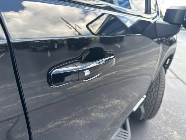 2023 GMC Sierra 1500 AT4 - Photo 10