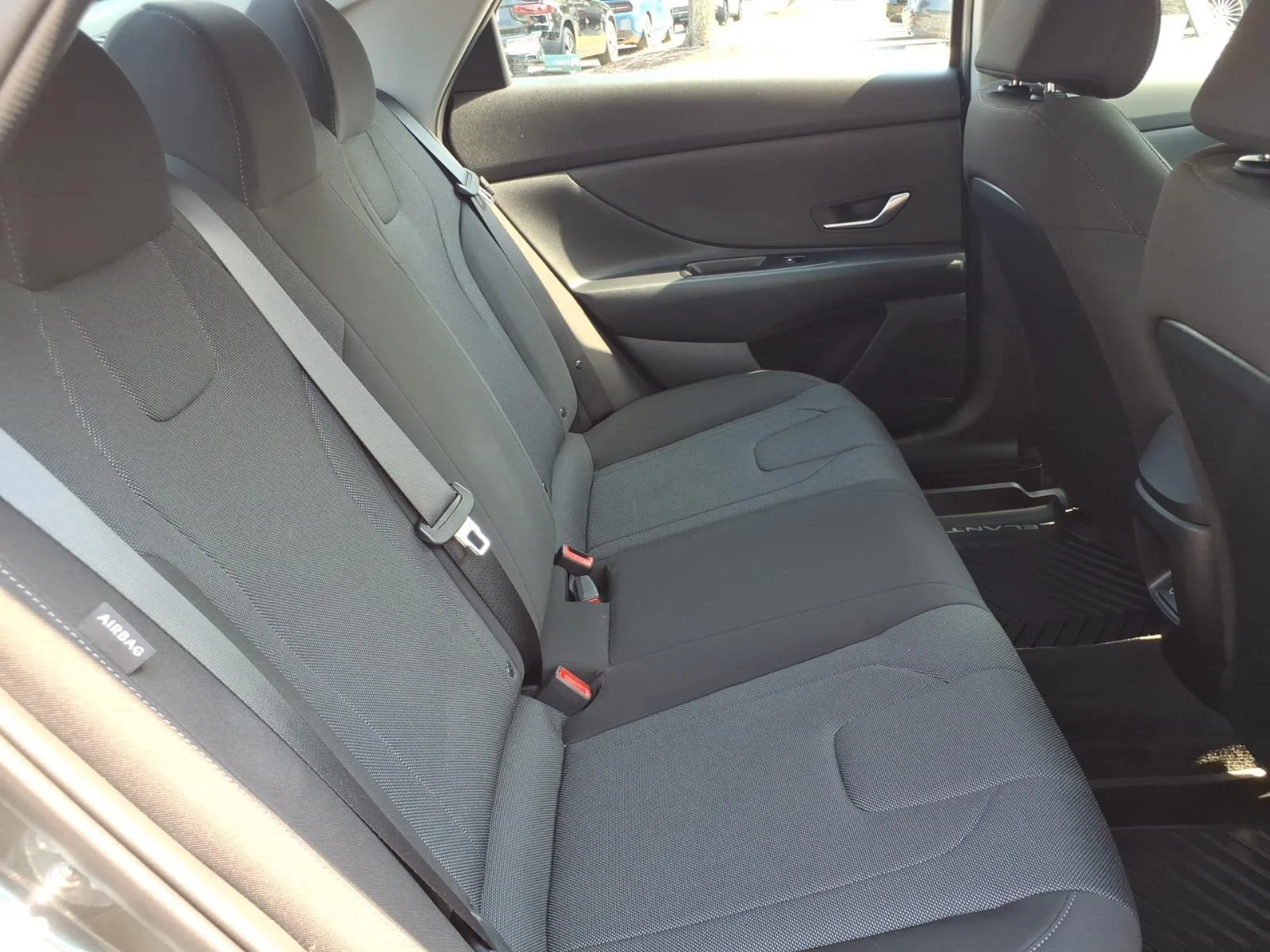 Certified Used 2025 Amazon Gray Hyundai SE image 25