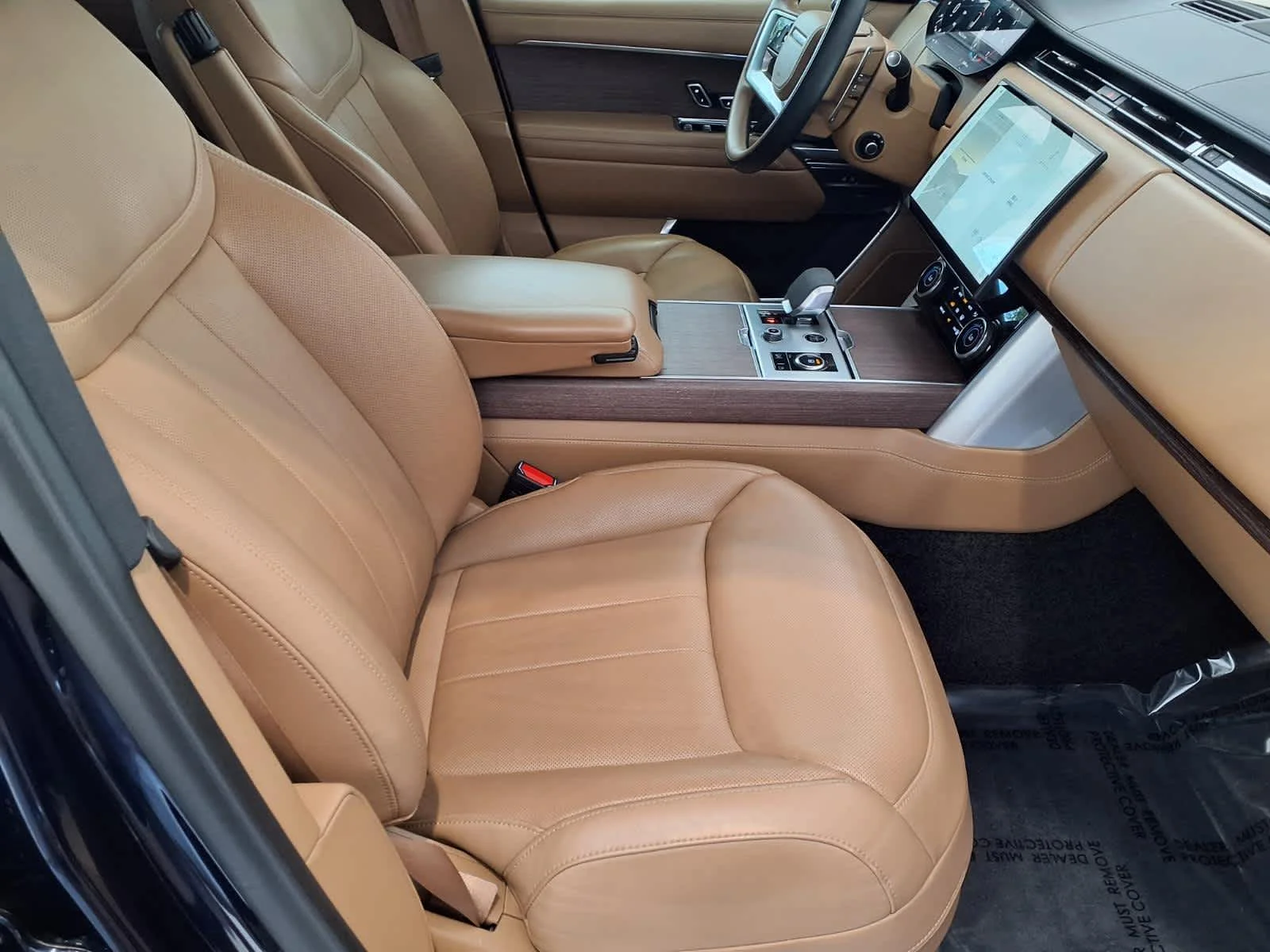 Certified Used 2023 Portofino Blue Metallic Land Rover SE image 12