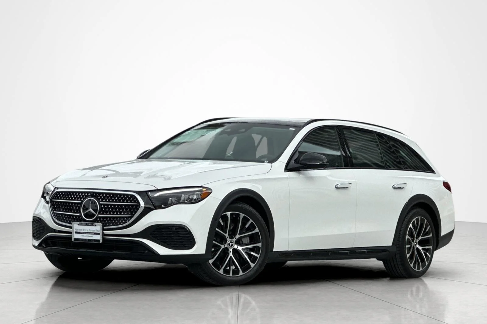 2026 Mercedes-Benz E-Class E450 4MATIC All-Terrain's photo
