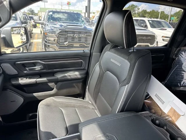 New 2027 Serrano-Green Metallic Exterior Paint RAM Laramie image 38