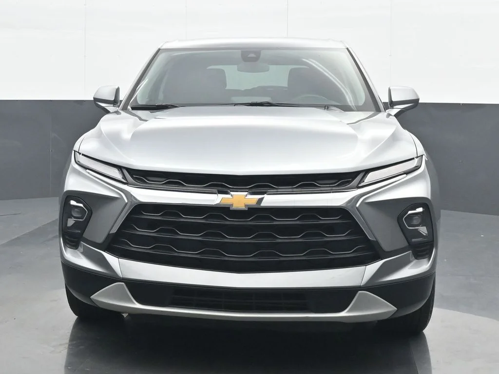 Used 2025 Gray Chevrolet LT image 1