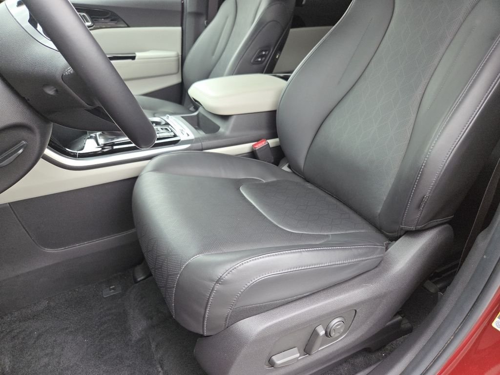 2022 Kia Carnival SX - Photo 31