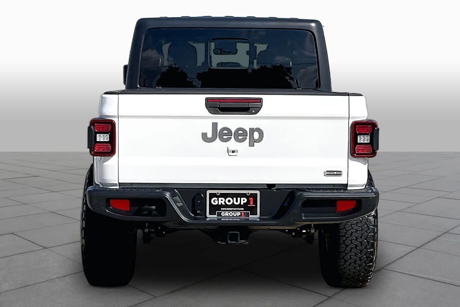 Used 2020 Bright White Clear Coat Jeep Overland image 5