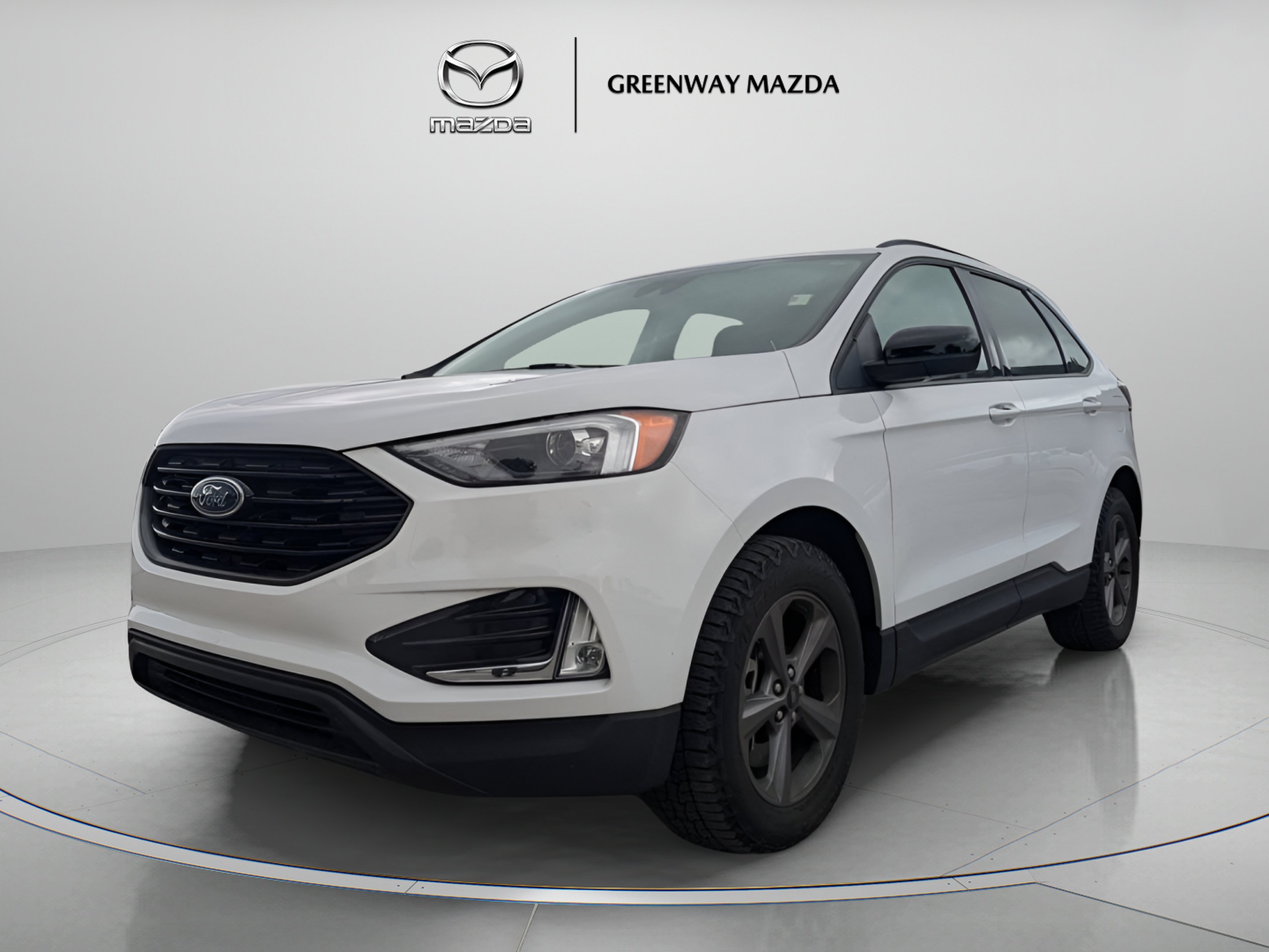 Used 2024 Oxford White Ford SEL image 4