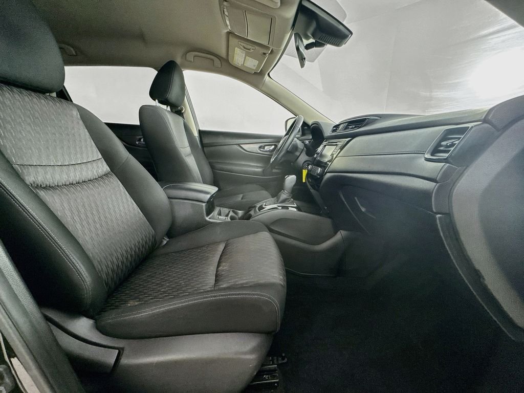 Used 2019 Magnetic Black Pearl Nissan S image 34