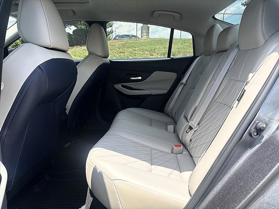 Certified Used 2026 Gun Metallic Nissan SL image 21
