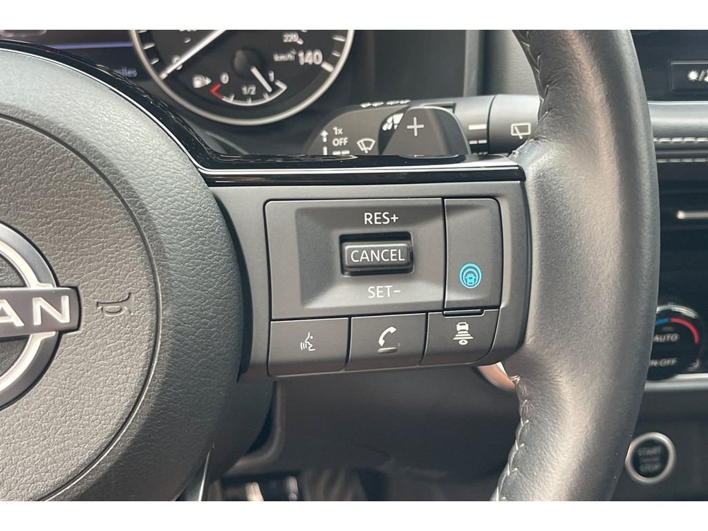 Used 2023 Caspian Blue Metallic Nissan SL image 37