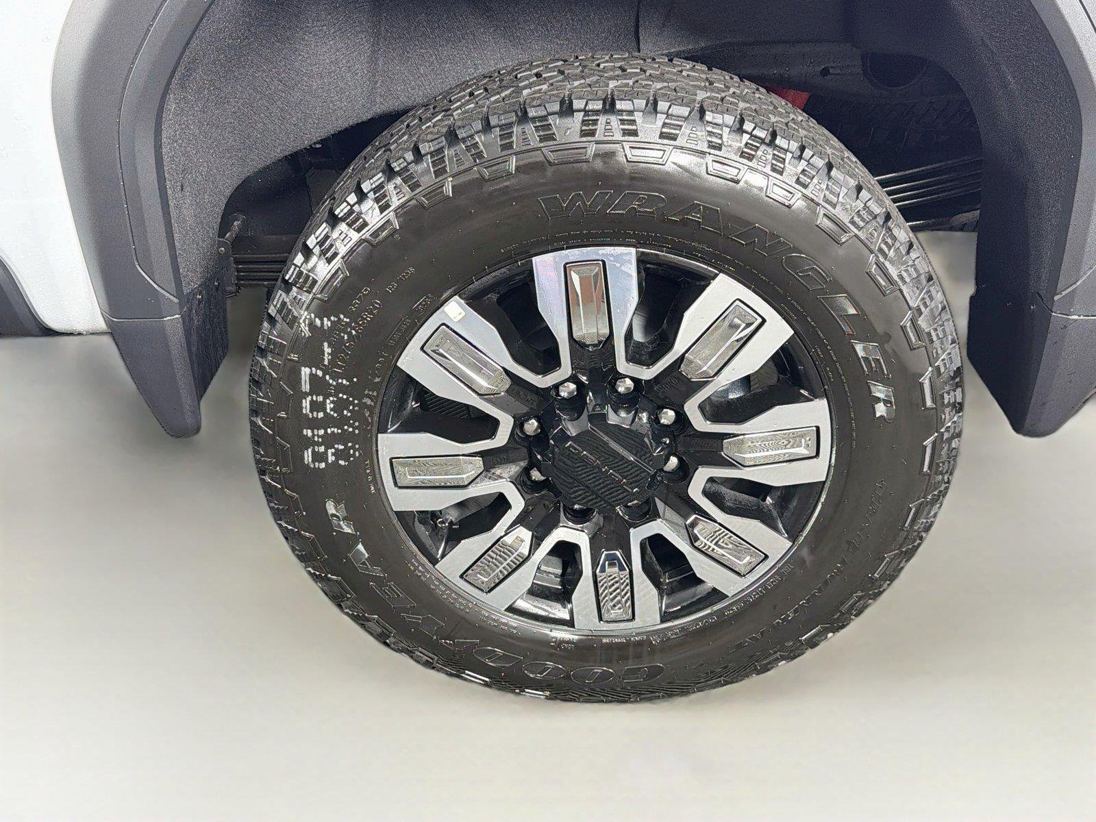 New 2026 Glacier White Tricoat GMC Denali image 36