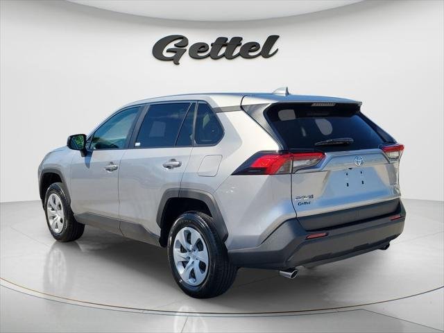 Certified Used 2023 SILVER SKY METALLIC Toyota  image 7