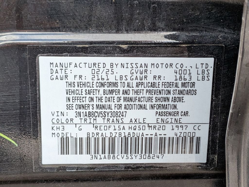 Used 2025 Super Black Nissan SV image 30