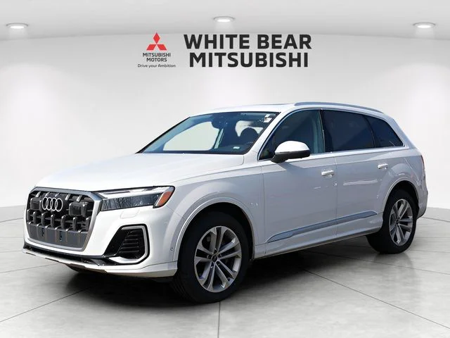 Used 2025  Audi 55 Premium Plus image 3