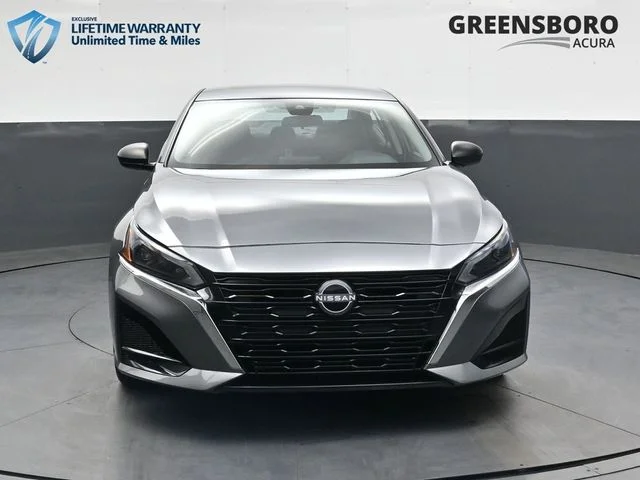 Used 2024 Gun Metallic Nissan 2.5 SV image 13