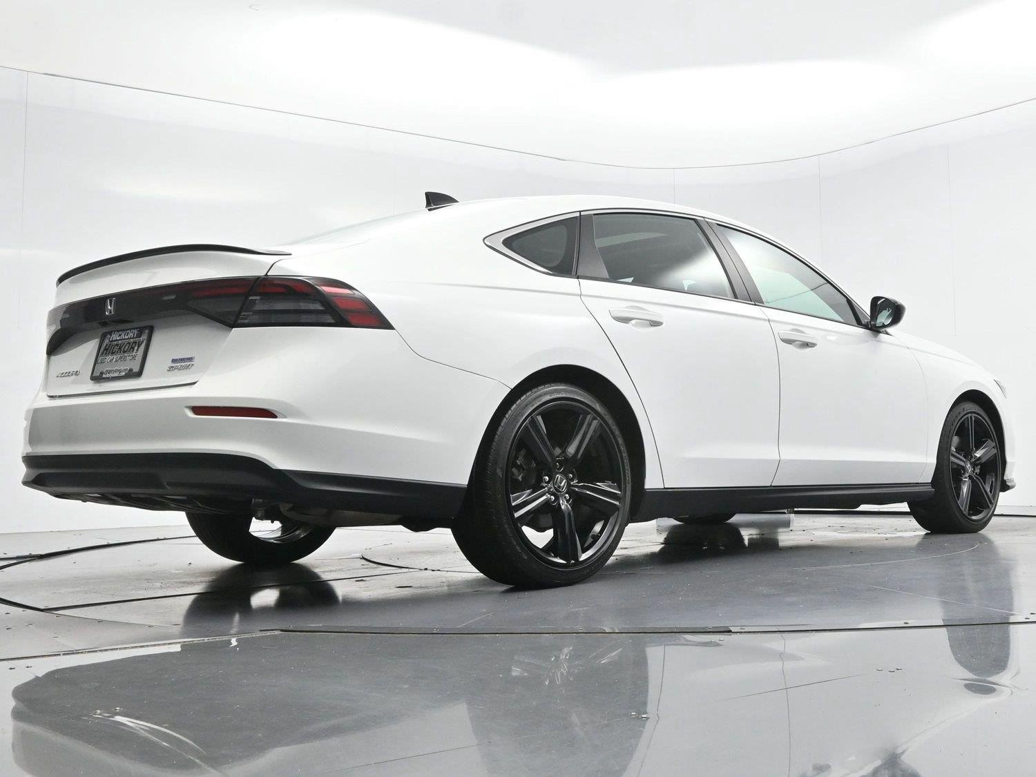 Used 2024 Platinum White Pearl Honda Sport image 47