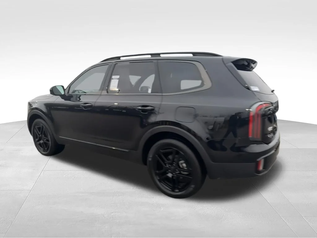 Used 2025 Black Kia SX-Prestige X-Line image 7