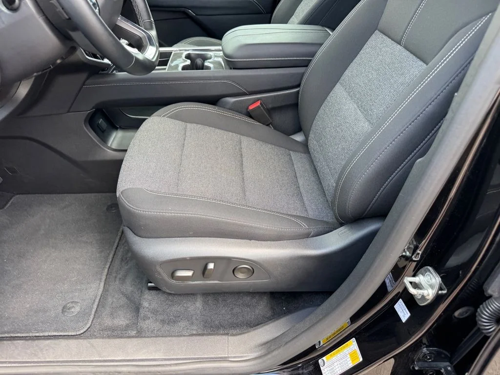 Used 2025 Black GMC Elevation image 8
