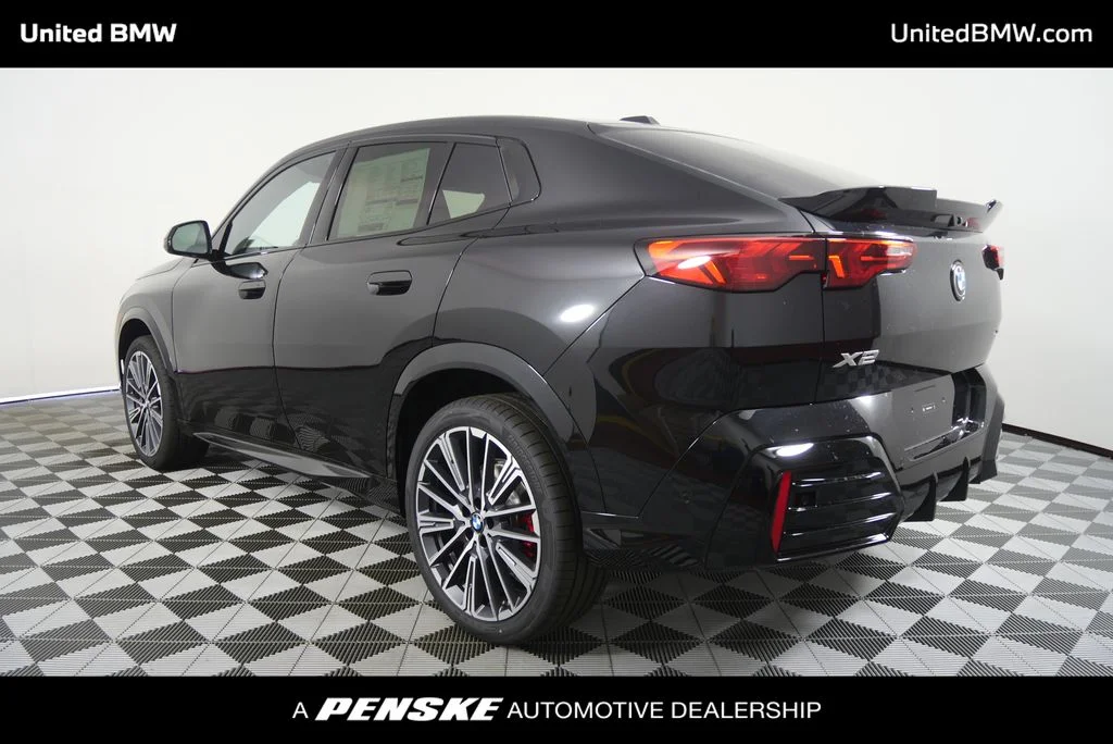New 2026 Black Sapphire Metallic BMW xDrive28i image 5