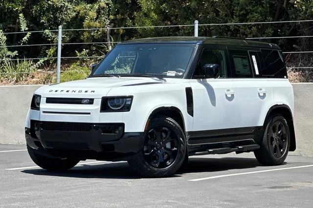 New 2026 Fuji White Land Rover X-Dynamic SE image 1