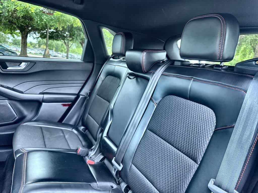 Used 2023 Rapid Red Metallic Tinted Clearcoat Ford ST-Line image 22