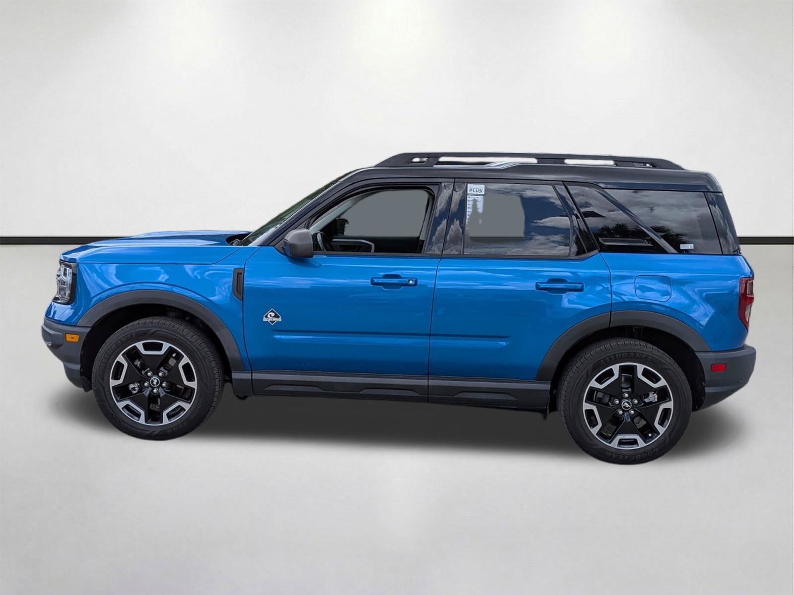 Used 2022 Velocity Blue Metallic Ford Outer Banks image 7