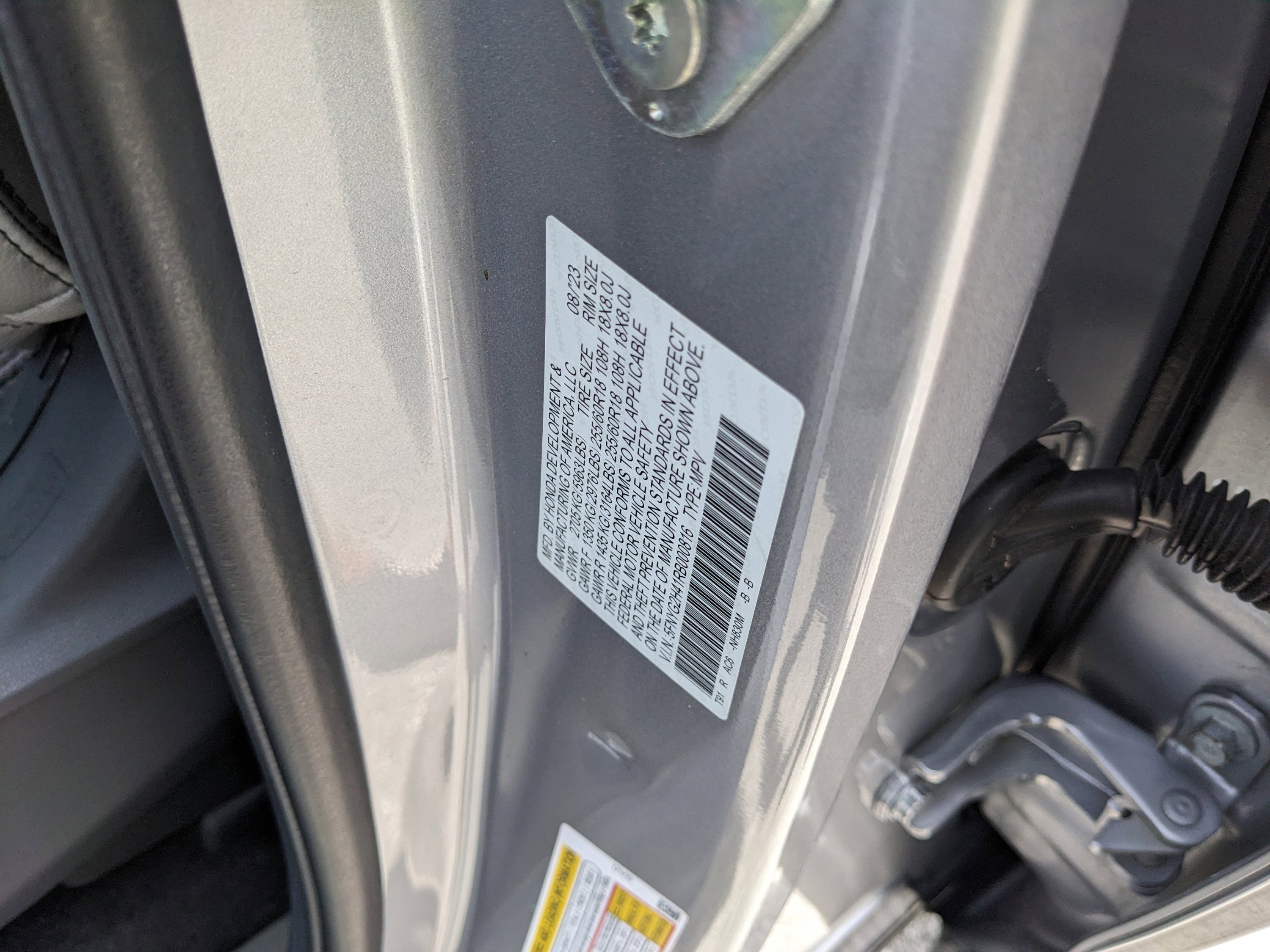 Used 2024 Silver Honda EX-L 8 Passenger image 10