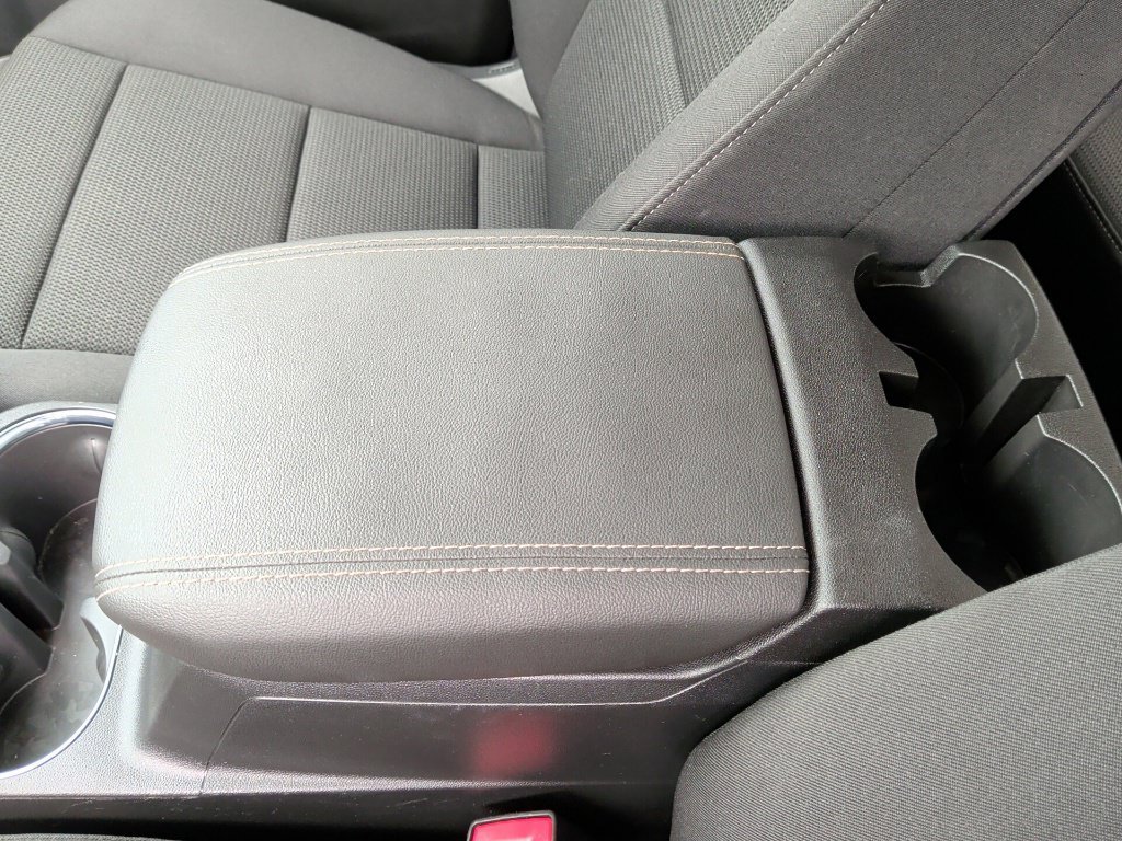 Used 2026  GMC Elevation image 30