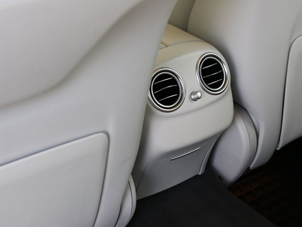 Used 2022  Mercedes-Benz E 450 image 27